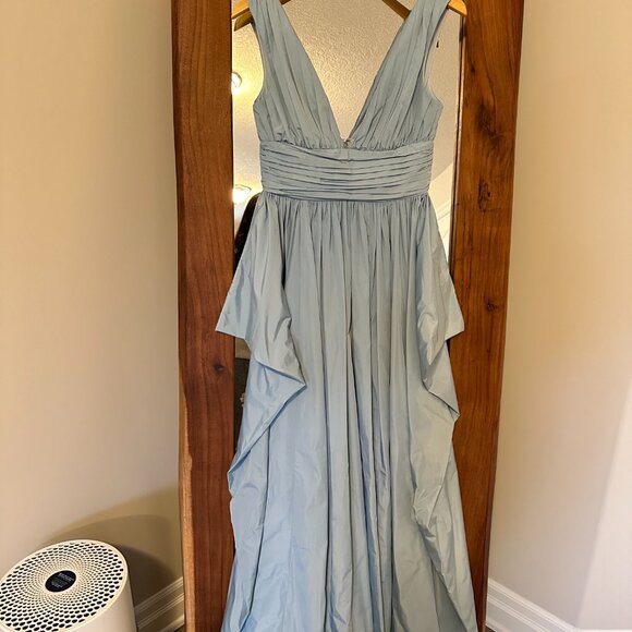 Bcbgmaxazria Phoenix V neck gown dream blue - Picture 4 of 6